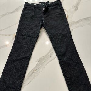 Women’s Pilcro and the Letterpress size 28 black embossed jeans